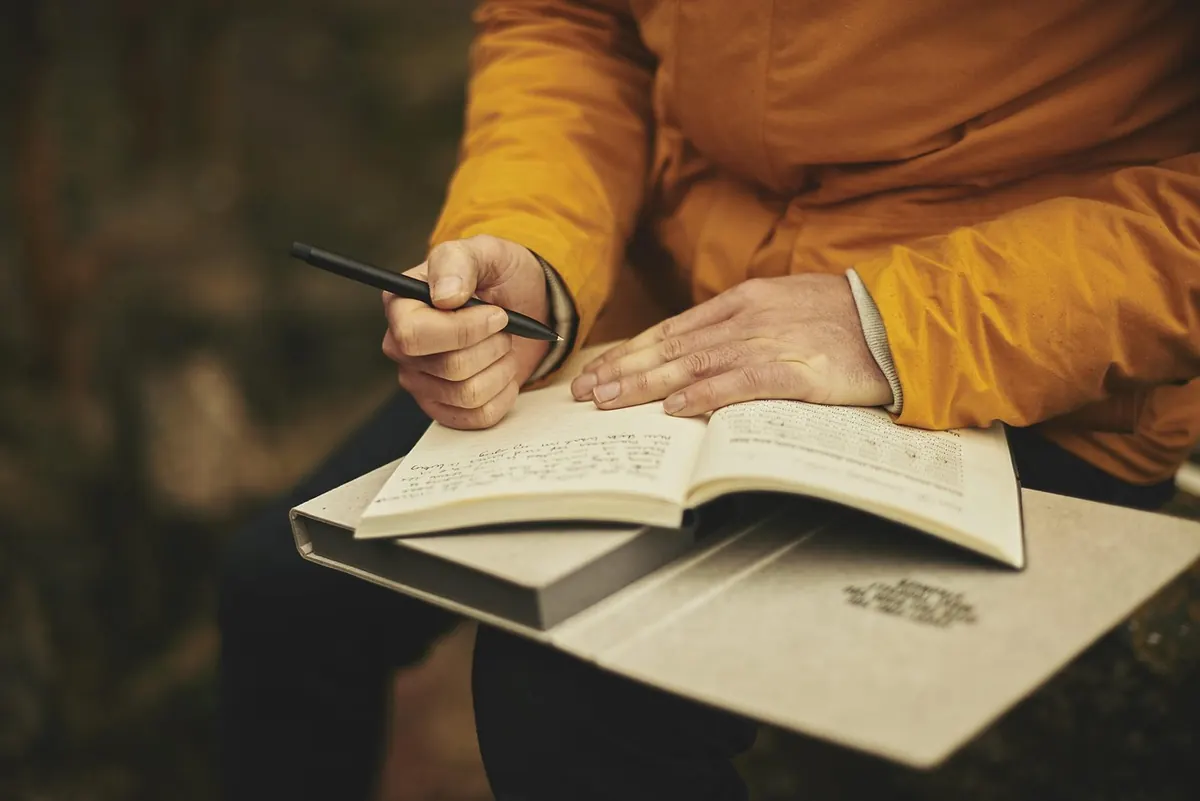How to Start a Journal: A Beginner's Guide to 10 Minutes a Day